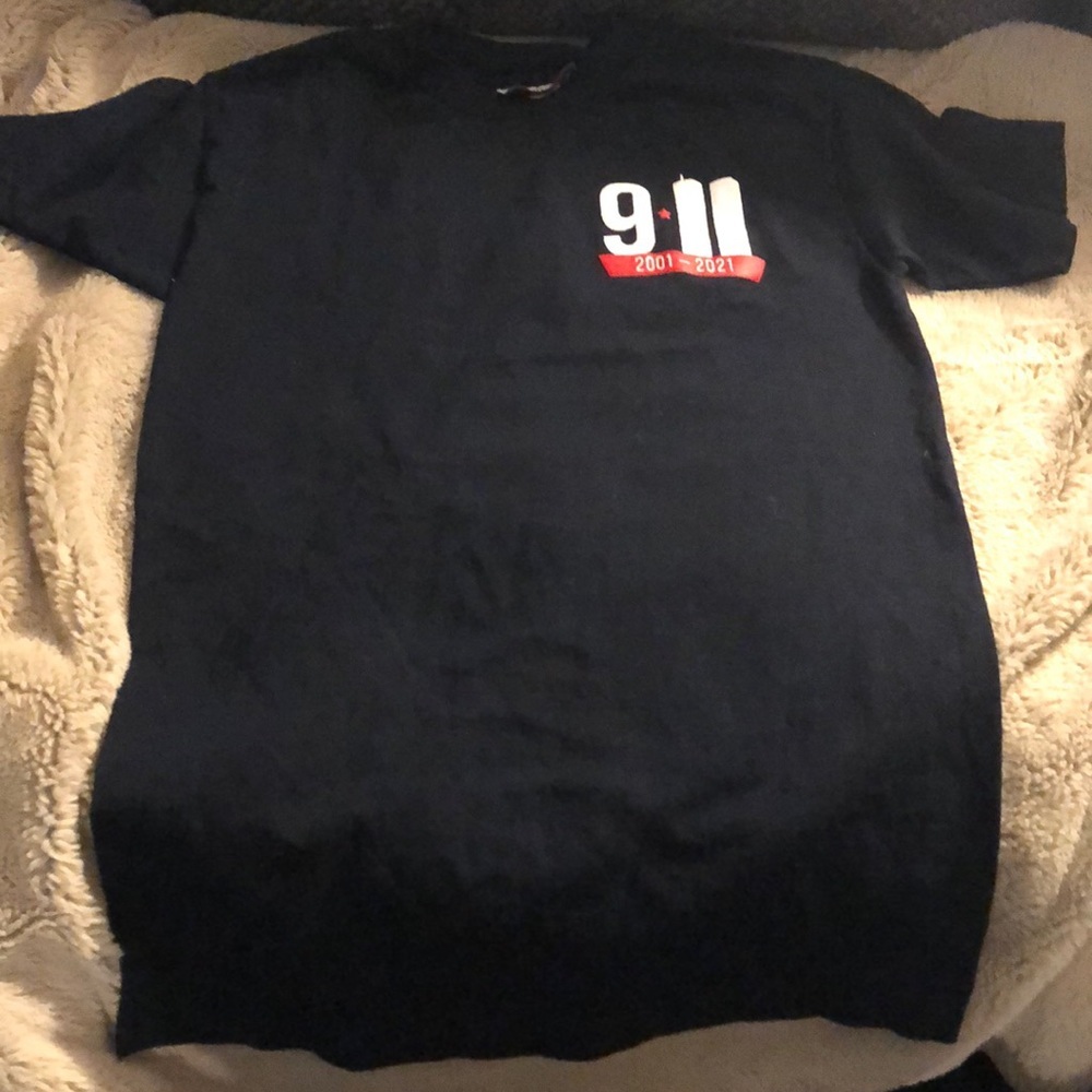 🎉4 for $20 9/11 20th Anniversary T-shirt, size small